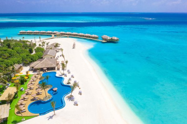 Отдых на живописных Мальдивских островах в теплых водах Индийского океана