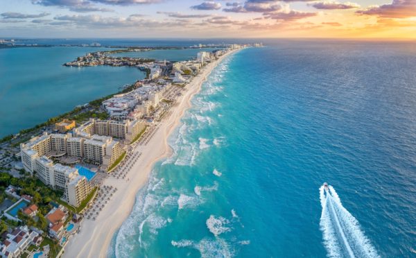 Отдых в Мексике: пляжи Канкуна и Тулума + Чичен-Ица, сенот и Вальядолид за 198 000 RUB из Москвы в октябре