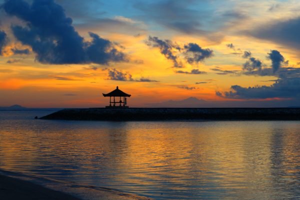 Райский остров Бали с экскурсиями: Санур + Убуд с инфинити-бассейнами в отелях за 85 000 RUB в августе