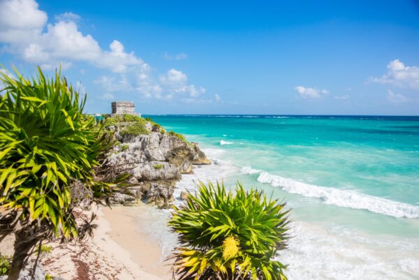 Мексика в ноябре: пляжный отдых в Ривьере Майя + Чичен Ица, Сенот Ик-Киль и Убику, Тулум и Коба, Вальядолид и розовые озера