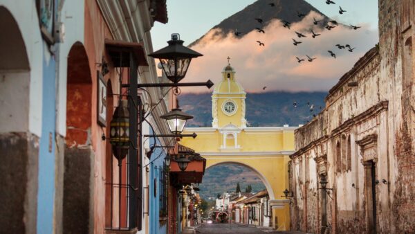 Уникальное путешествие на Новый год в Гватемалу и Гондурас: отдых на острове Роатан + большая экскурсионная программа с англоязычным гидом за 653 000 RUB из Москвы