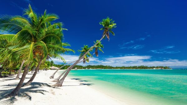 Роскошные каникулы: Гонконг и отдых на волшебных пляжах Фиджи и Самоа за 495 500 RUB в январе